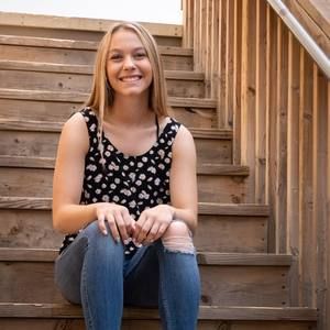 Meet your Posher, Tara